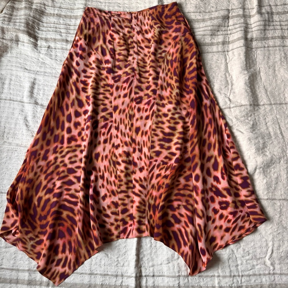 Stella McCartney Cheetah Print Silk Midi Skirt - Picture 7 of 12